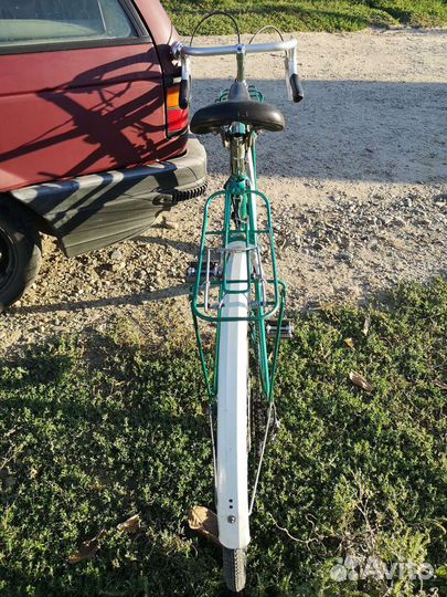 Шоссэйный велосипед турист