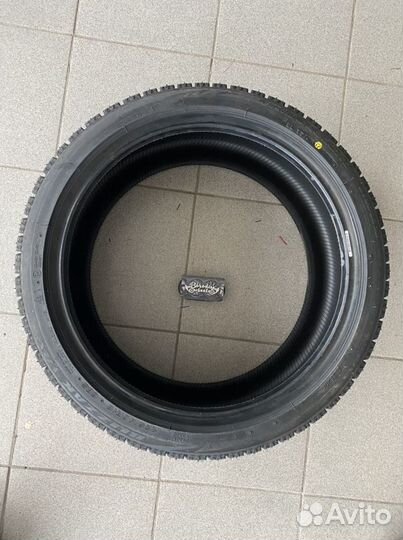 Bridgestone Blizzak VRX 225/40 R18