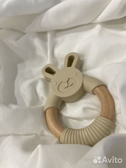 Прорезыватель для зубок на буковом колечке