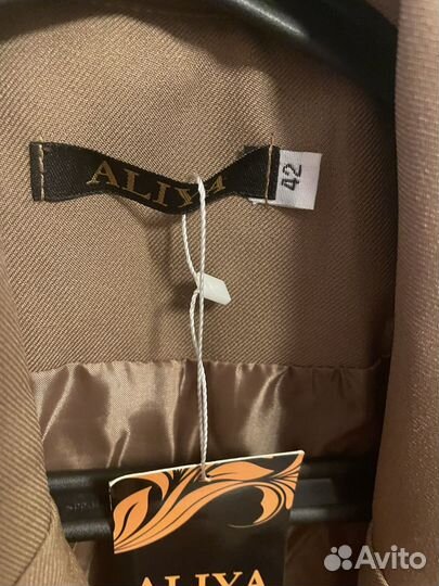 Пиджак женский