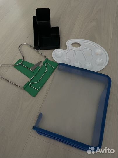 Школьные принадлежности