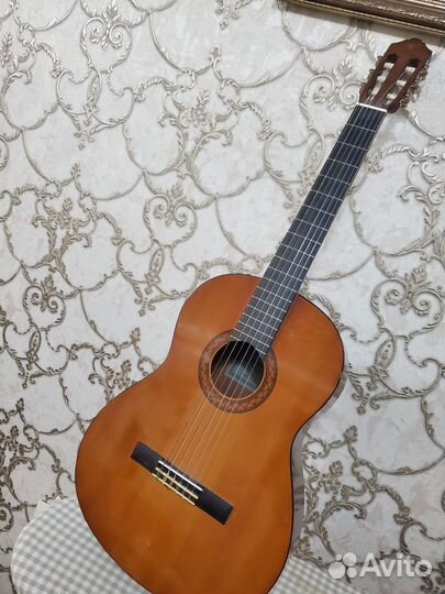Классическая гитара yamaha c40