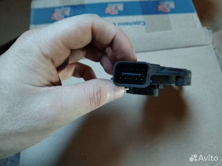 Датчик положения селектора АКПП Nissan Qg15