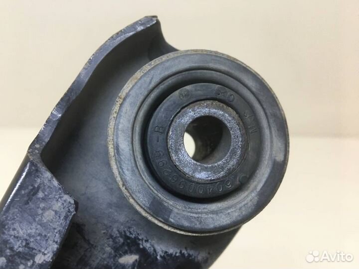 Рычаг передний левый LADA Largus 2012