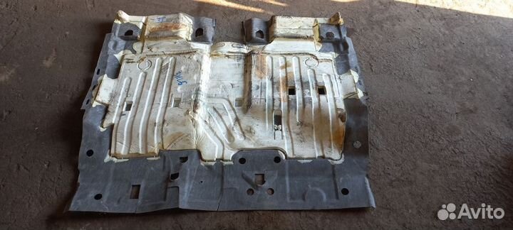 Покрытие напольное (ковролин) Nissan Navara