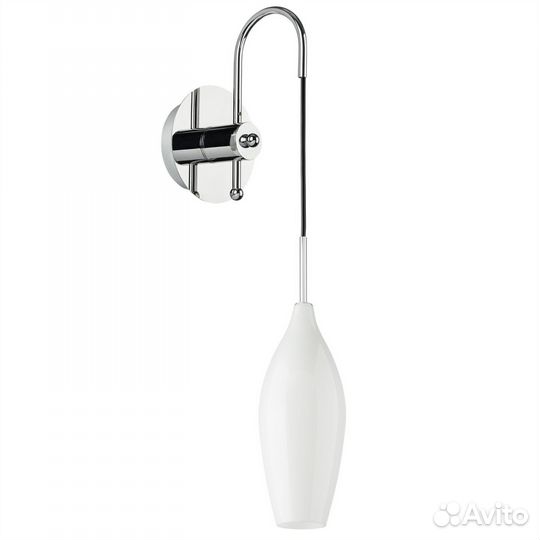 Бра настенный металлический со стеклом