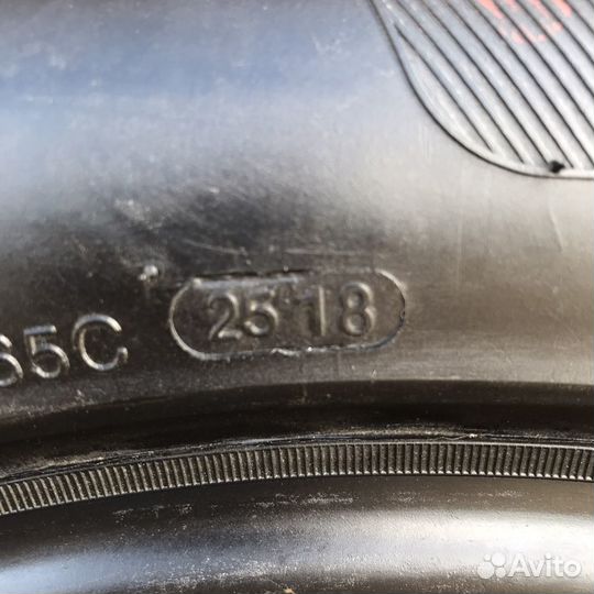 Zeta Azura 235/50 R18 101W