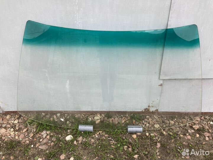 Стекло лобовое Totota Corona / Carina II