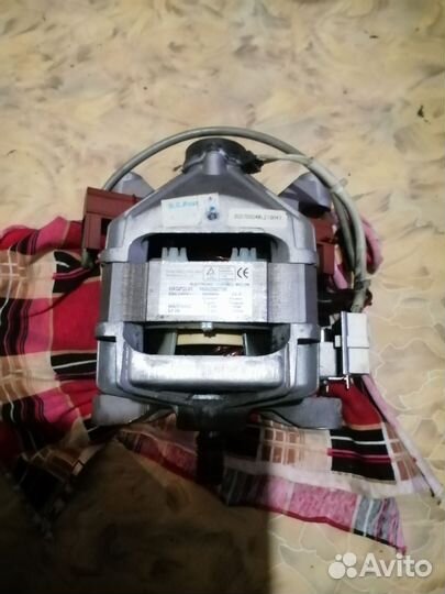 Двигататель стиральной машины