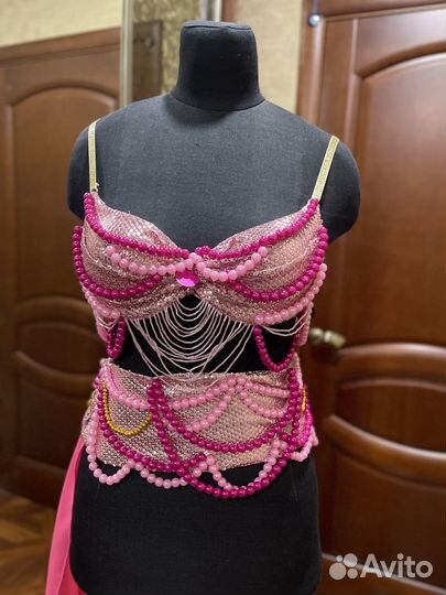 Продаю костюмы для танцев