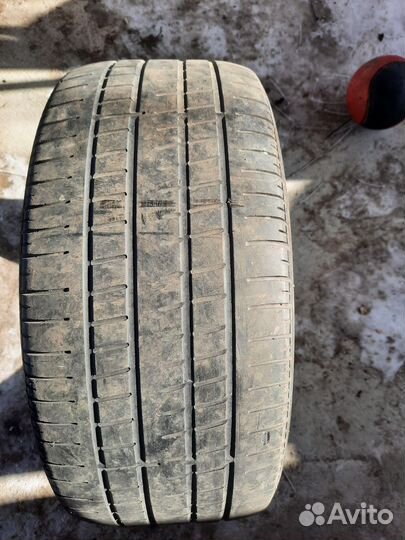 Pirelli P Zero Rosso 275/45 R19
