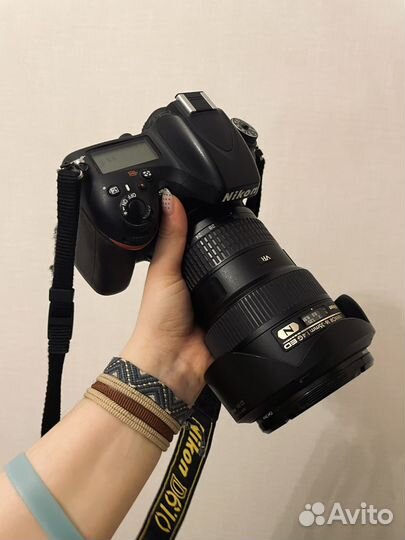 Фотоаппарат Nikon D610 с широкоугольным объективом