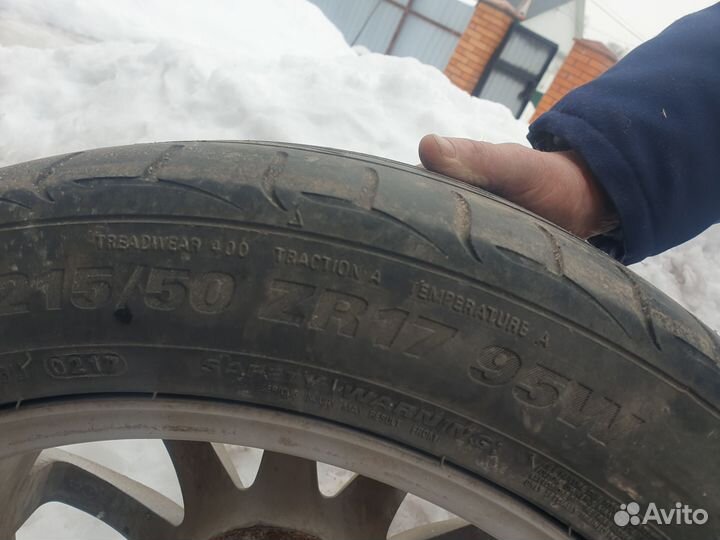 Kumho Ecsta PS71 215/50 R17