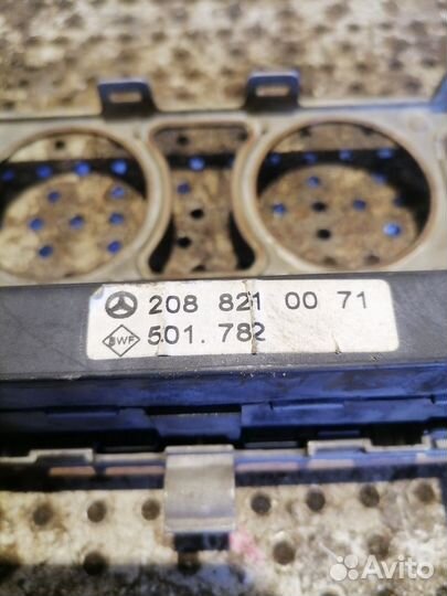 Рамка магнитолы Mercedes-Benz CLK-класс