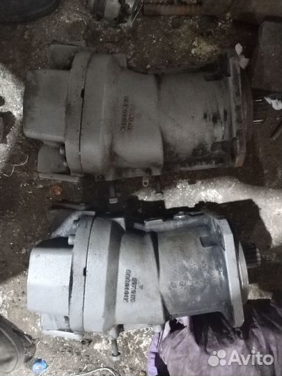 Гидронасос на экскаватор hitachi 330