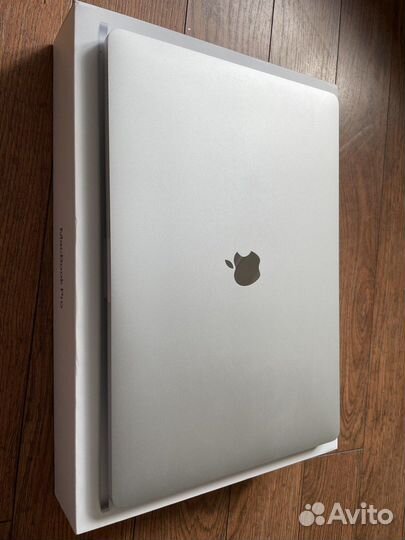 MacBook Pro 16