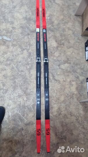 Лыжи беговые коньковые atomic