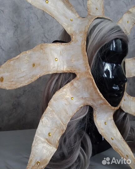 Маска солнца и маска Луны