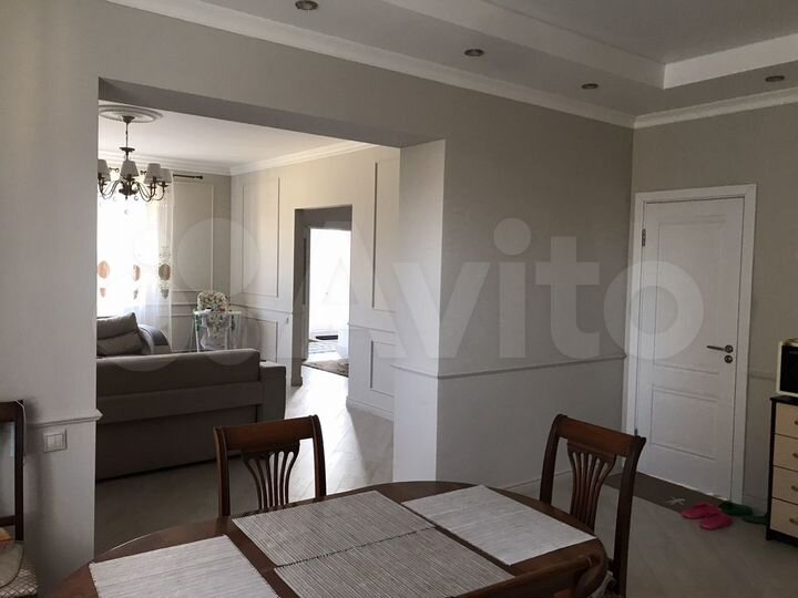 Дом 354 м² на участке 10 сот.