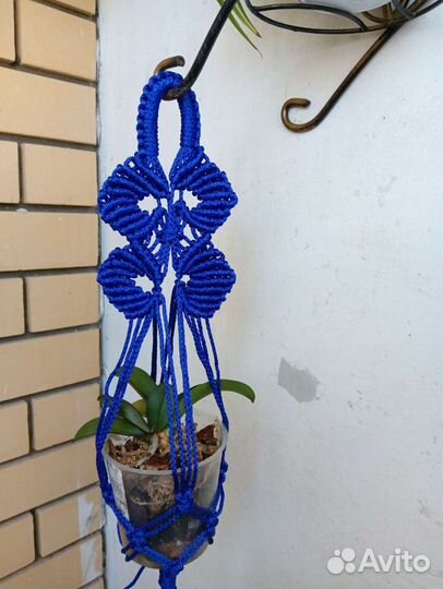 Кашпо для цветов подвесное. Макраме