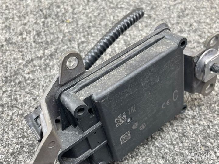 Радар-детектор Toyota Camry axvh70