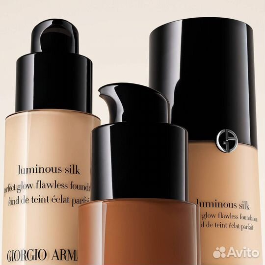 Giorgio Armani Luminous Silk Foundation тональный