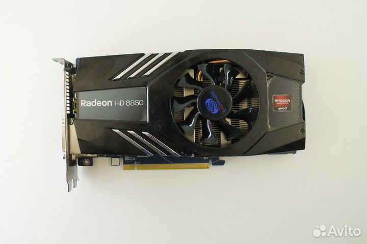 Видеокарта 1 GB AMD Radeon HD 6850 Sapphire