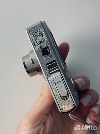 На доставке Компактный фотоаппарат canon ixus 50