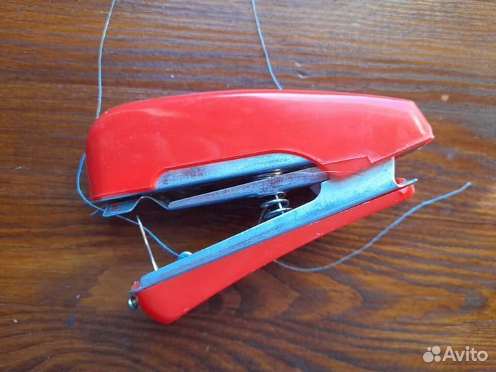 Ручная швейная машинка степлер