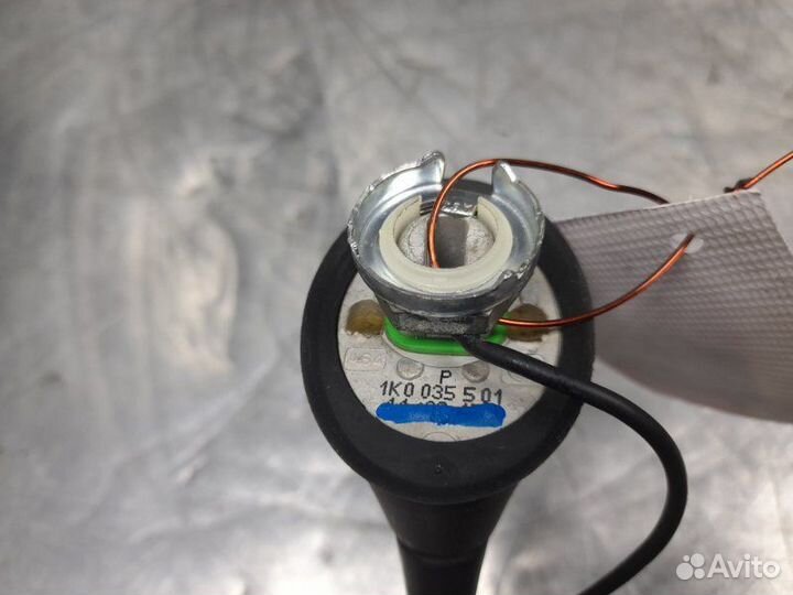 Антенна Skoda Octavia (A5 1Z) 2004-2013 хетчбэк