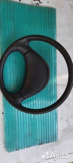 Рулевое колесо Nissan avenir 1992