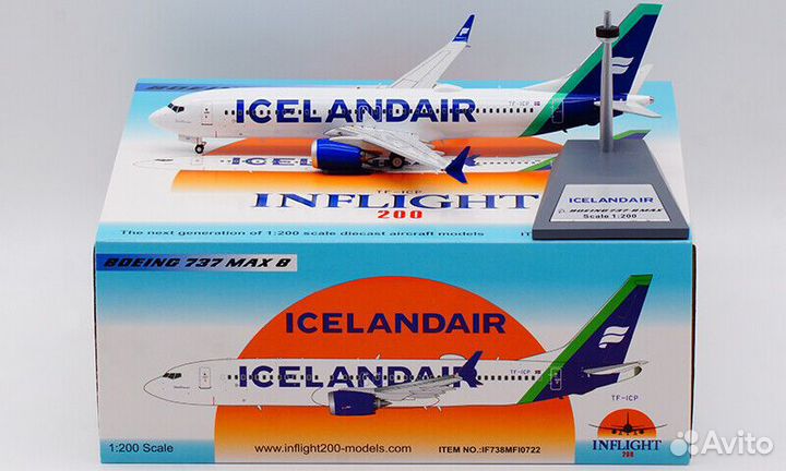 Модель самолета 1/200 Boeing 737MAX 8 Icelandair