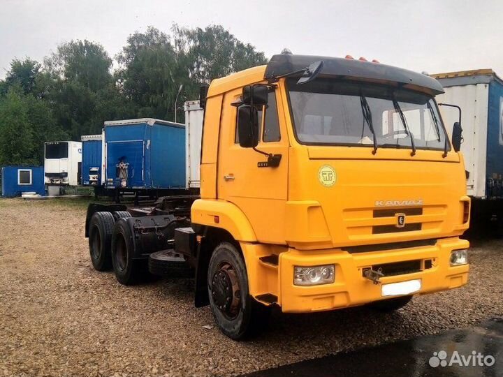 Стекло фары правой Kamaz 6520/6511/4308