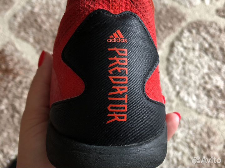 Кроссовки adidas predator