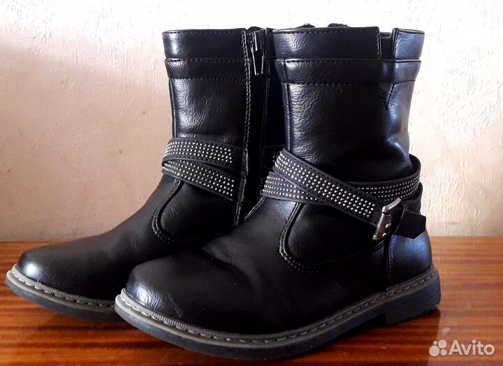 Сапожки черные