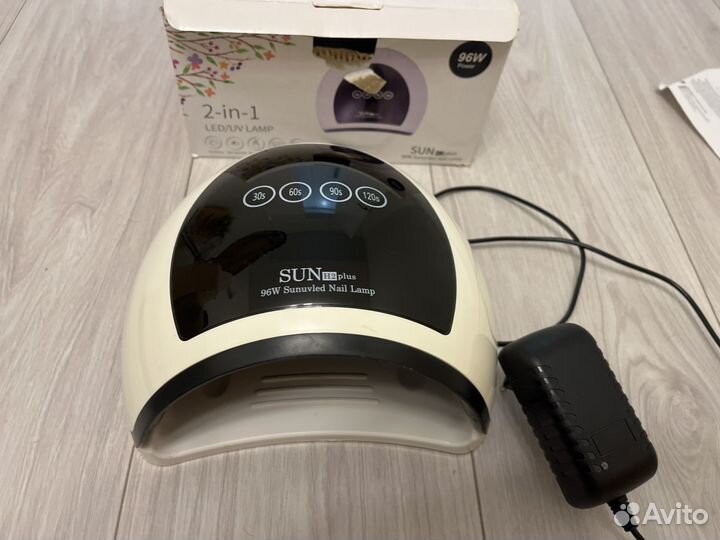 Лампа для сушки ногтей