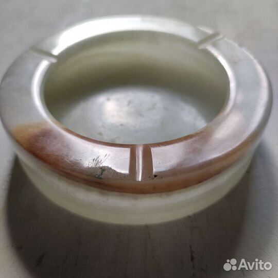 Пепельница из Оникс