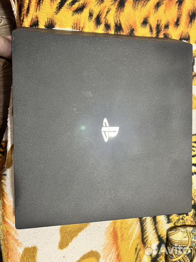 Sony playstation 4 Pro 1tb