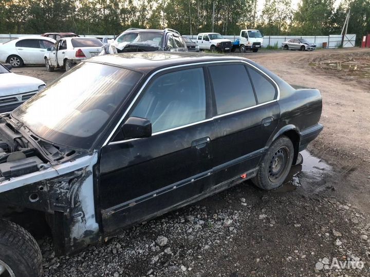 В разборе Bmw 5 e34 1988-1995