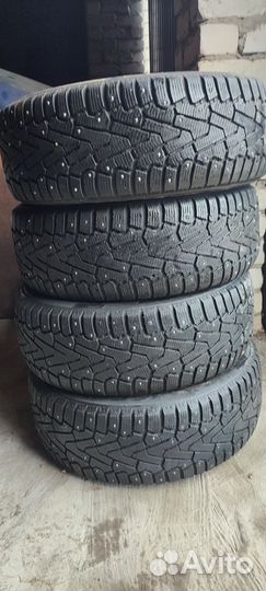 Pirelli Ice Zero 205/60 R16