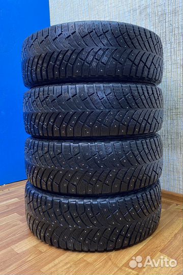 Michelin X-Ice North 4 205/65 R16