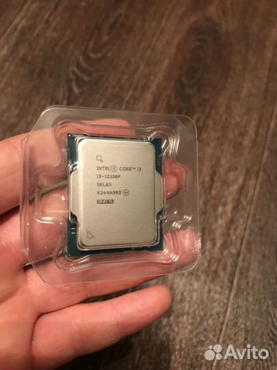 Процессор intel core i3 12100f