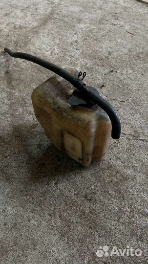 Расширительный бочек Toyota carina e 2.0 3sfe