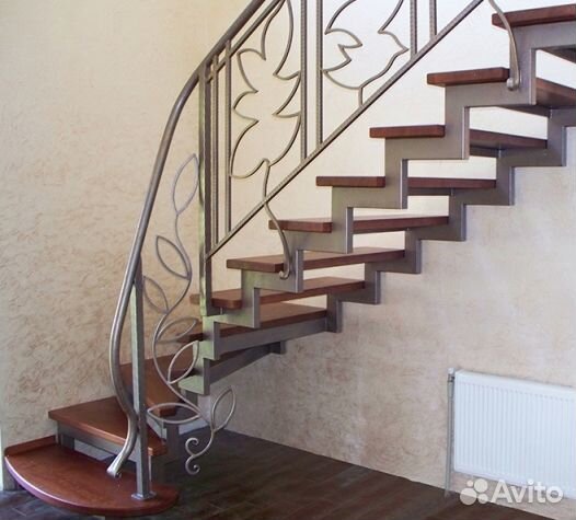 Лестница металлический каркас