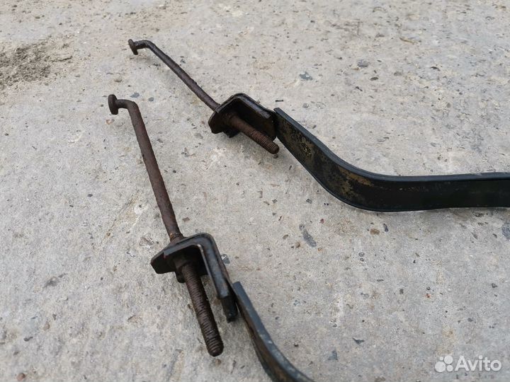 Крепление топливного бака Honda CR-V RD1