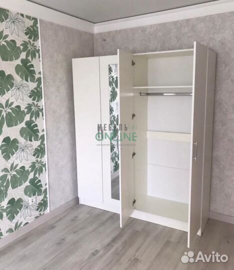 Шкаф распашной