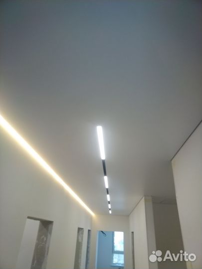 Натяжные потолки, слив воды