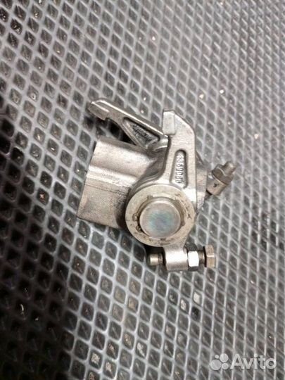 Опора (ось) коромысел впускного и выпускного