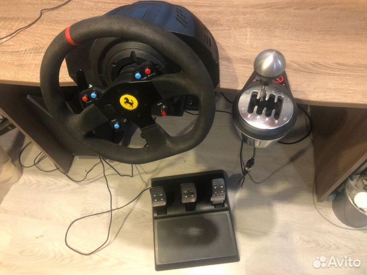 Руль комплект Thrustmaster T300 Alcantara Edition