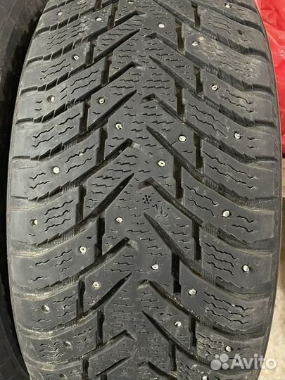 Nokian Tyres Hakkapeliitta 8 SUV 235/60 R18 107T